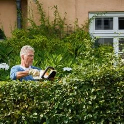 Stihl HSA 45 Cordless Hedge Trimmer -Outdoor Garden Store 28513 18578