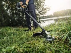 Mcculloch B33 PS Petrol 4 In 1 Kit -Outdoor Garden Store 46354 3282